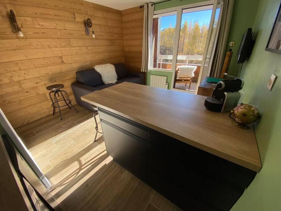 Ferienwohnung Au Pied Des Pistes Avec Parking Entierement Renove Huez Exterior foto