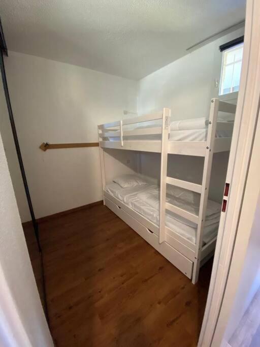 Ferienwohnung Au Pied Des Pistes Avec Parking Entierement Renove Huez Exterior foto