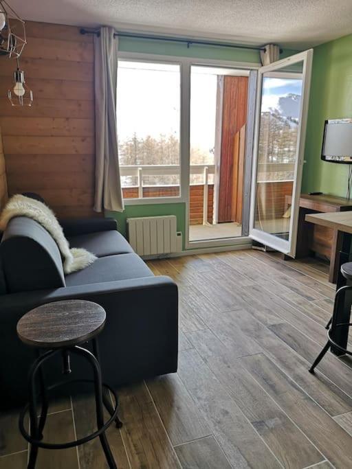 Ferienwohnung Au Pied Des Pistes Avec Parking Entierement Renove Huez Exterior foto